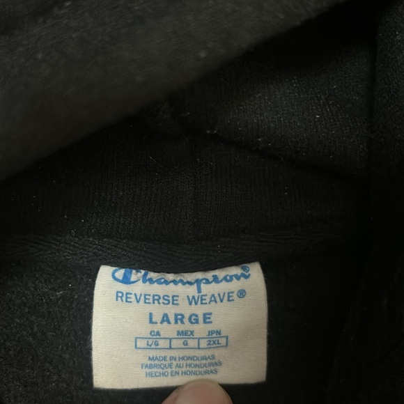 🚨LIKE NEW… CHAMPION BLACK HOODIE REVERSE WEAVE SIZE LARGE - Picture 2 of 3
